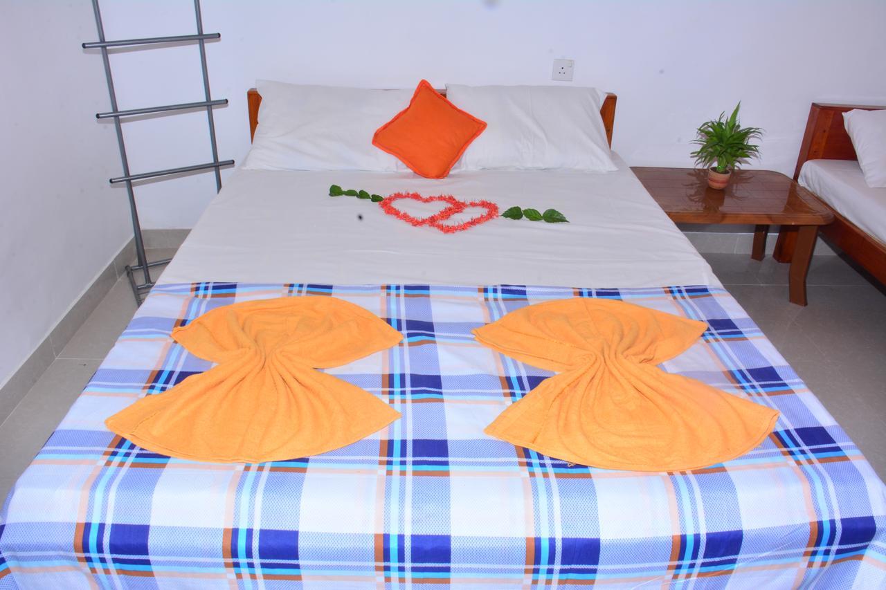 Pleasant Park Holiday Inn Trincomalee Exterior foto